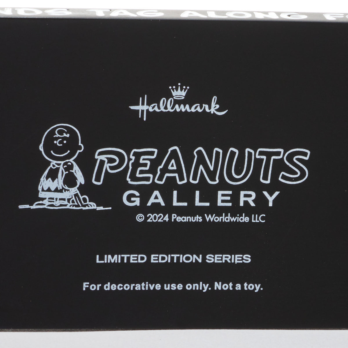 The Peanuts® スヌーピー ビーグル・スカウト50周年限定フィギュリン 