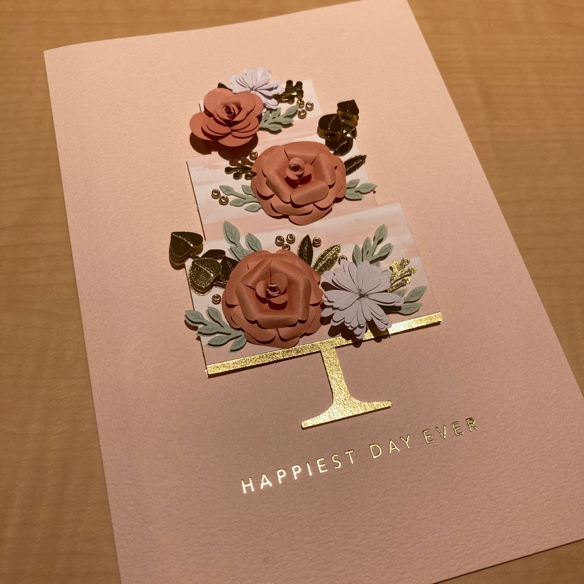 Signature ウェディングケーキとピンクローズ 結婚お祝い Happiest Day 