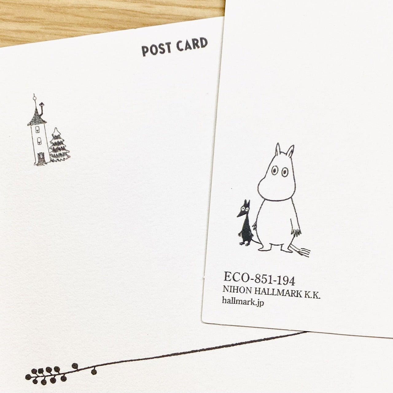 ムーミン 箔加工 ムーミン一家とスノークのおじょうさん【ポストカード