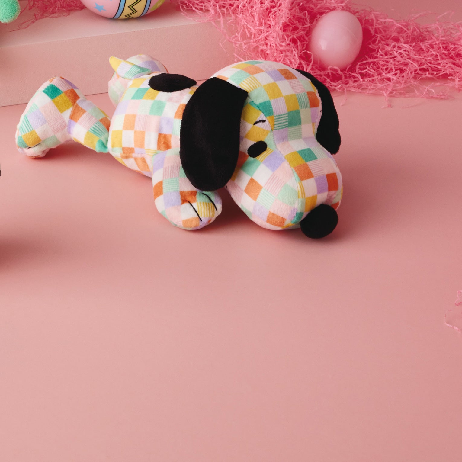 SNOOPYぬいぐるみ Peanuts® スヌーピー カラフルパッチワーク柄 Floppy 寝そべり 限定