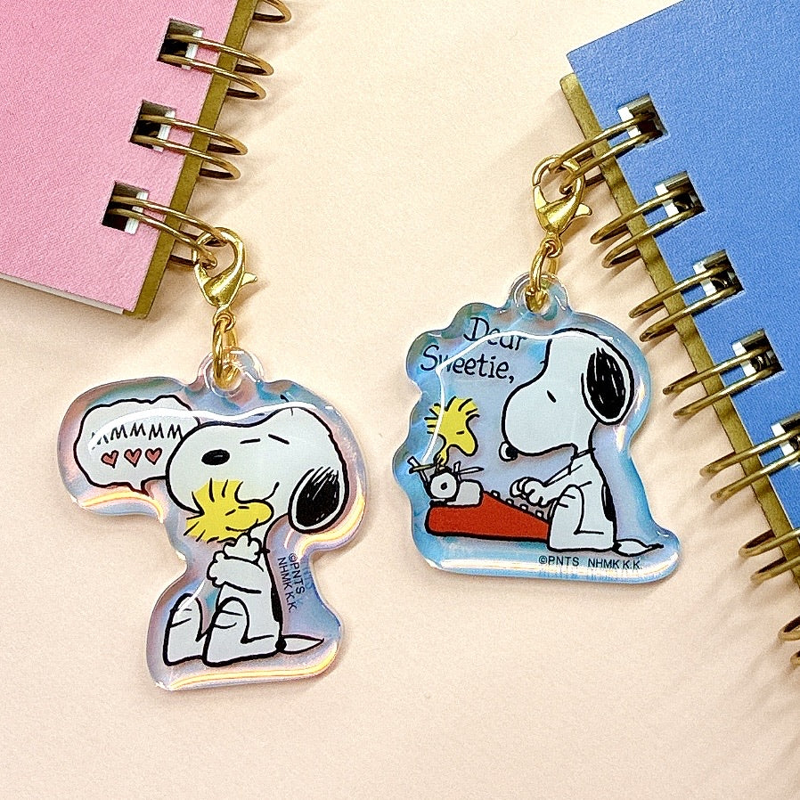 公*o様 スヌーピー ストラップ　チャーム スヌーピー ストラップキーホルダー ゴールド SNOOPY